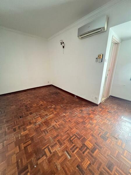 Bukit Idaman Selayang - 3 Storey Terrace - 5