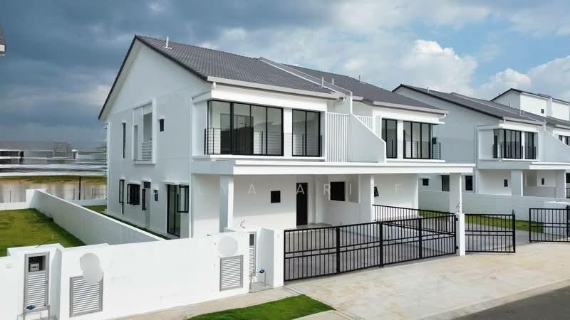 Sejati Lakeside @ Cyberjaya - 1