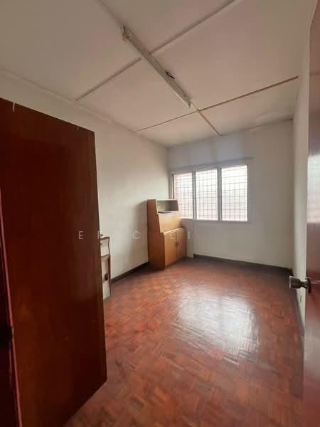 2 Storey House Taman Connaught - 5