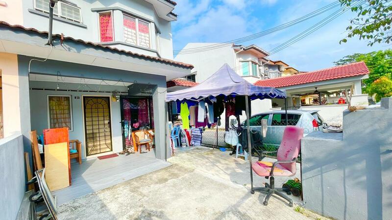 End Lot 2 Storey Terrace Puncak Jalil PUJ 1 - 4