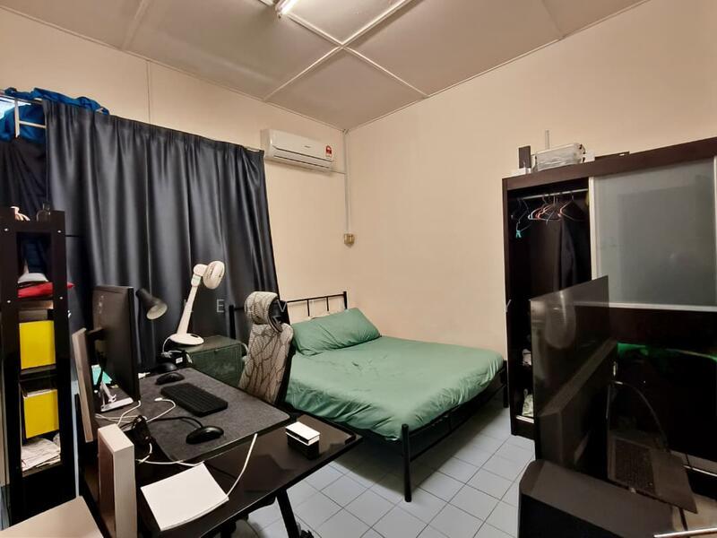 Taman Johor Jaya - 5