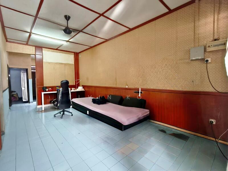 Taman Johor Jaya - 1