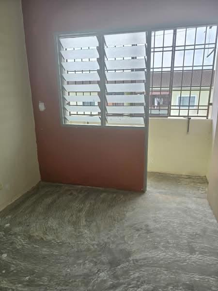 Flat Tasek 64 - 3