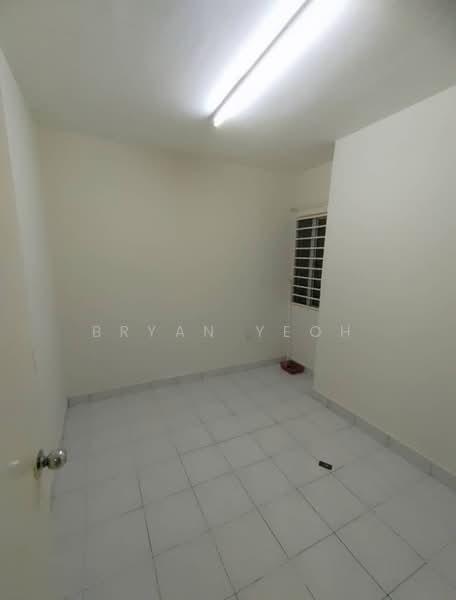 Flora Damansara Apartment - 4