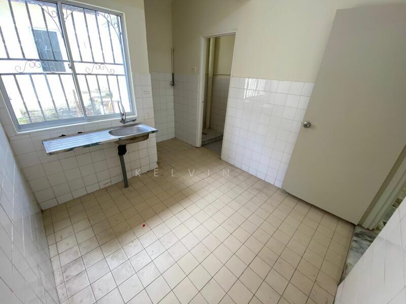 2 Sty Teres Desa 4 Bandar Country Homes 1 Kota Emerald Anggun Rawang - 2