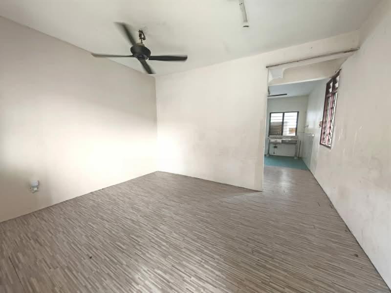 Taman Perling @ Jalan Simbang Iskandar Puteri 24x60 2 Storey Medium Cost End Lot With Land - 3