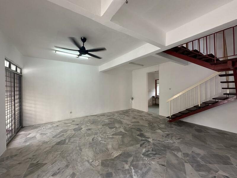 Murah 2 Sty Teres Inai Mawar Tulip Semarak Bukit Beruntung Sentosa Rawang - 1