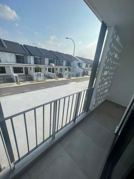 Austin Crest Ruby - 1