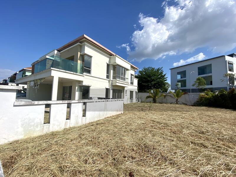 Anggun 2, Anggun, Emerald West, Kota Emerald - 3