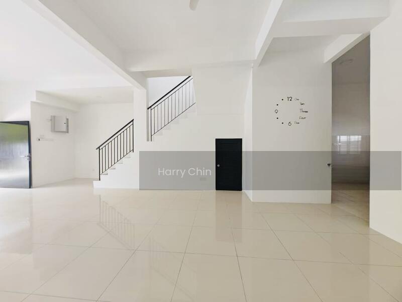 2 Storey terrace, end lot - 3