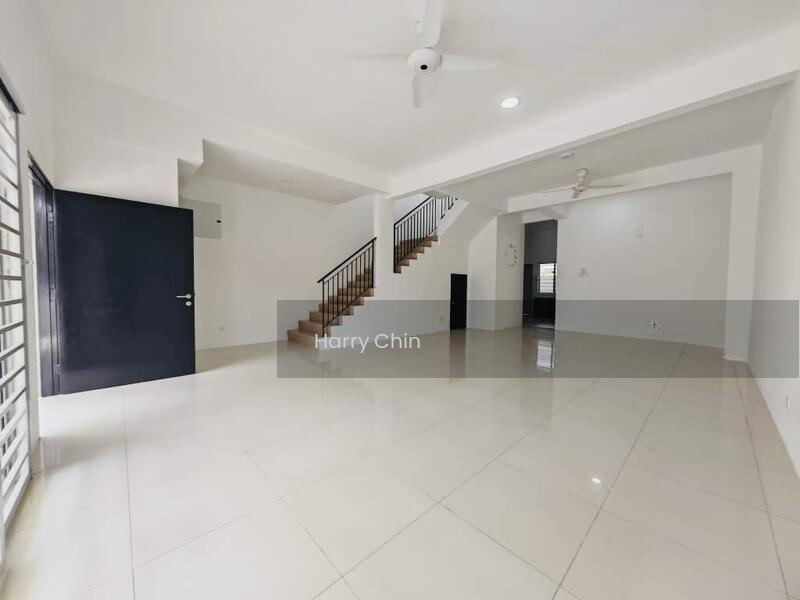 2 Storey terrace, end lot - 1