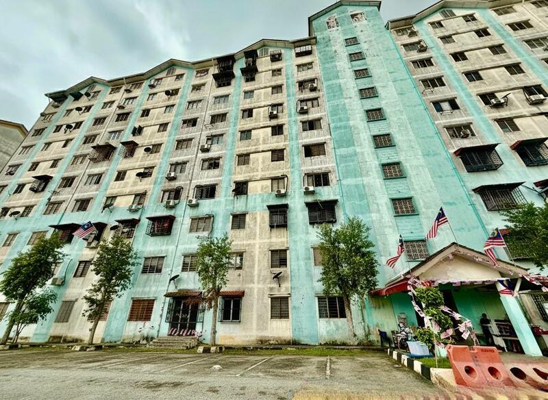 Enggang Apartment - 1