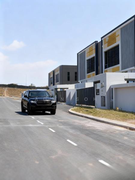 BRAND NEW. Puncak Alam, ECO BUSINESS PARK V, CENTRAL GATE, CORNER UNIT - 3