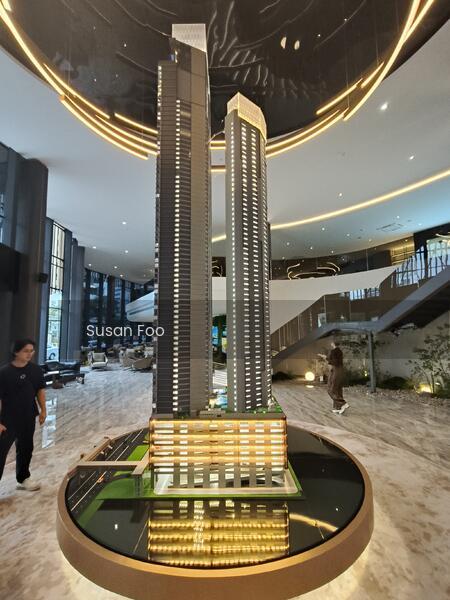 Armani Hallson KLCC - 4