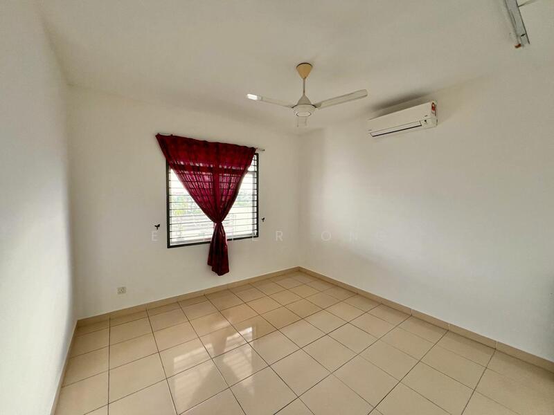 Pearl Avenue - 4