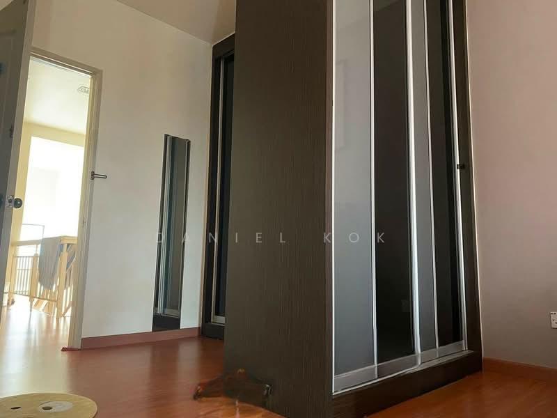 RM745k! 22x75ft! 4R3B! Good Condition Basic Unit Bandar Bukit Raja Klang Makyong 2 Sty Terrace Hse - 2