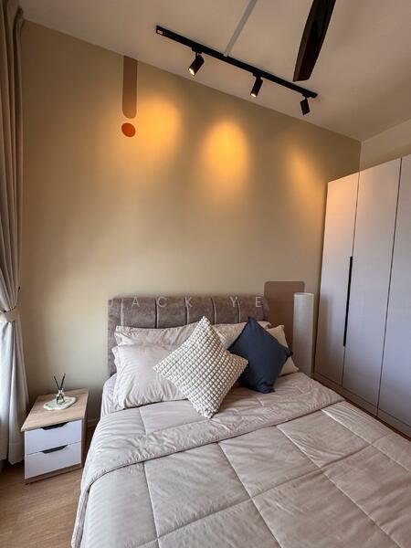 Laurel Residence - 3