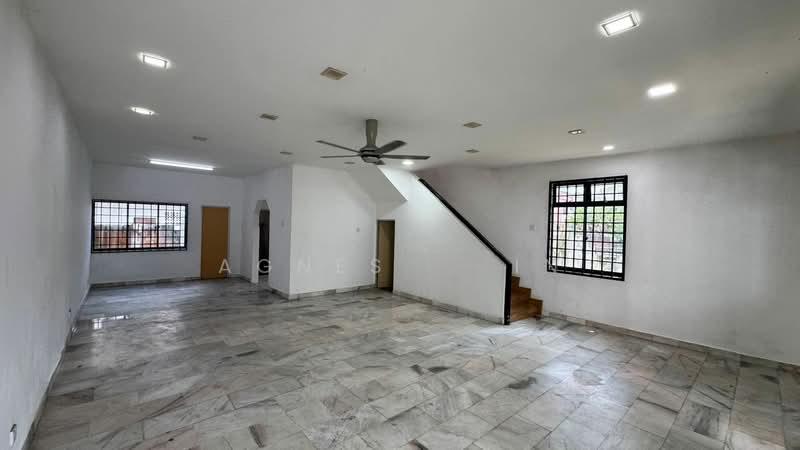 Taman Sri putri Tamans Sris Putris - 3