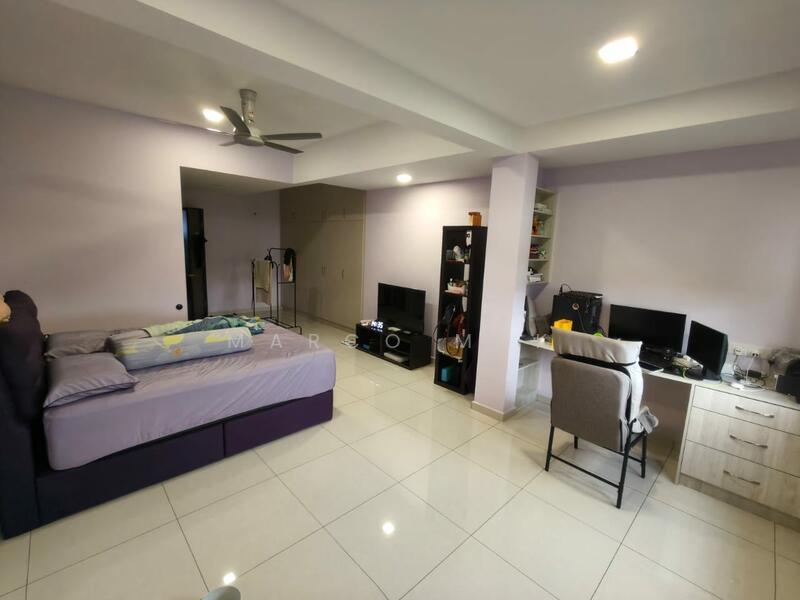 Bandar Bukit Raja : Casira 3 - 3