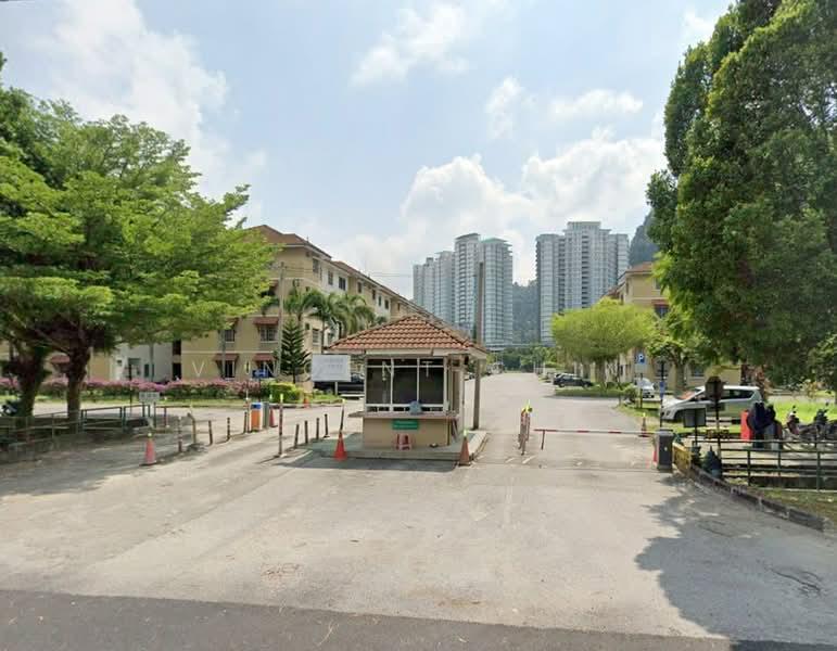 Permai Lake View Apartment - 2