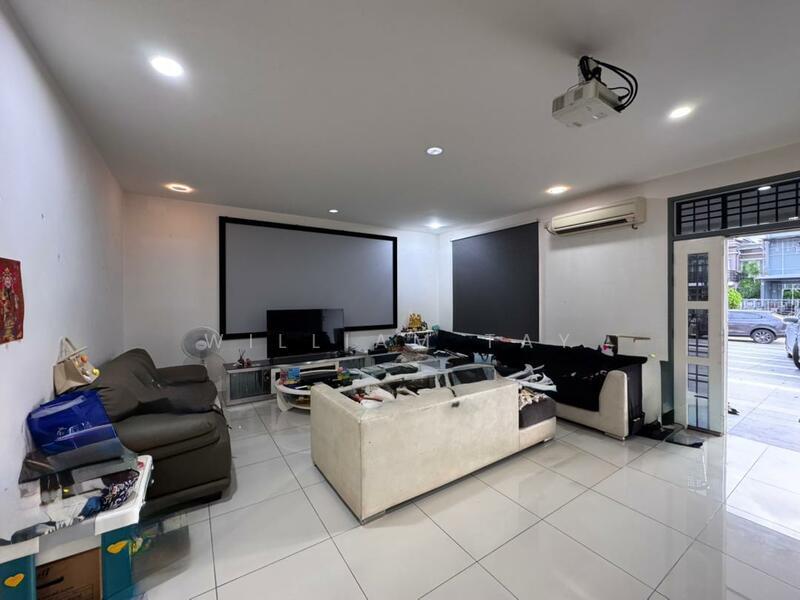 Setia Tropika Setia Tropika Setias Tropikas - 2