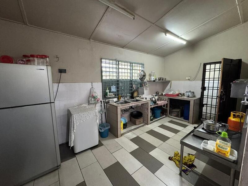 Johor Jaya,Jalan Teratai Johor Bahru - 4