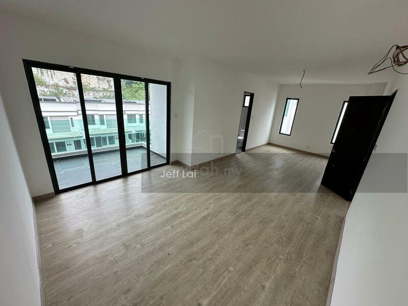 Saujana Height at Kajang (Brand New 2 Sty Semi-D) - 3