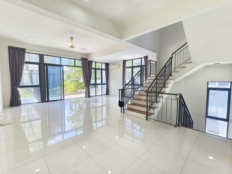 16 Quartz @ Melawati - 3