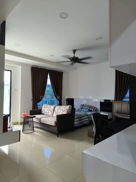 Double Storey Cluster End Lot @ Jalan Penaga , Taman Pulai Hijauan - 3
