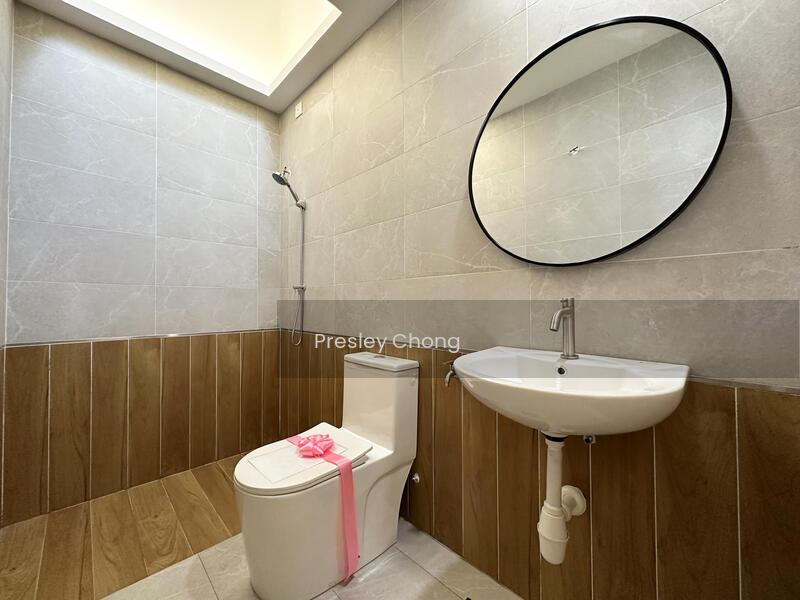 Lakeview Luxurious Single Storey Semi D 38x70 - 3