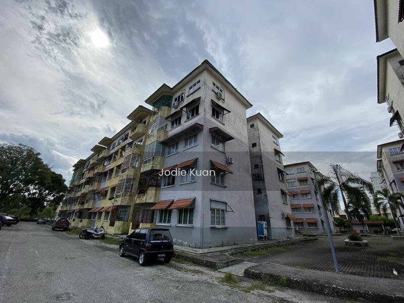 Pangsapuri Sutera (Sutera Apartment) Kampar - 1
