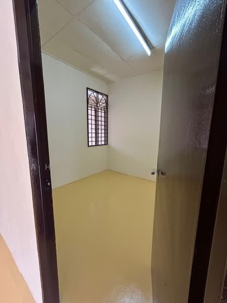 Bandar Mahkota Banting - 4