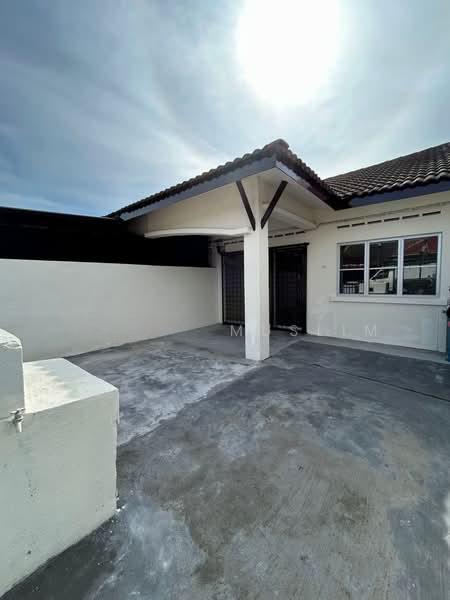 Bandar Mahkota Banting - 1