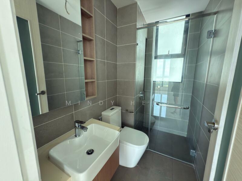 The M @ Medini Macrolink - 4