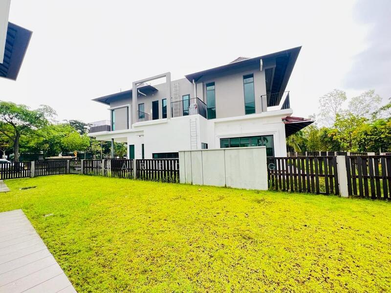 Charms Of Nusantara, Setia Eco Glades - 2