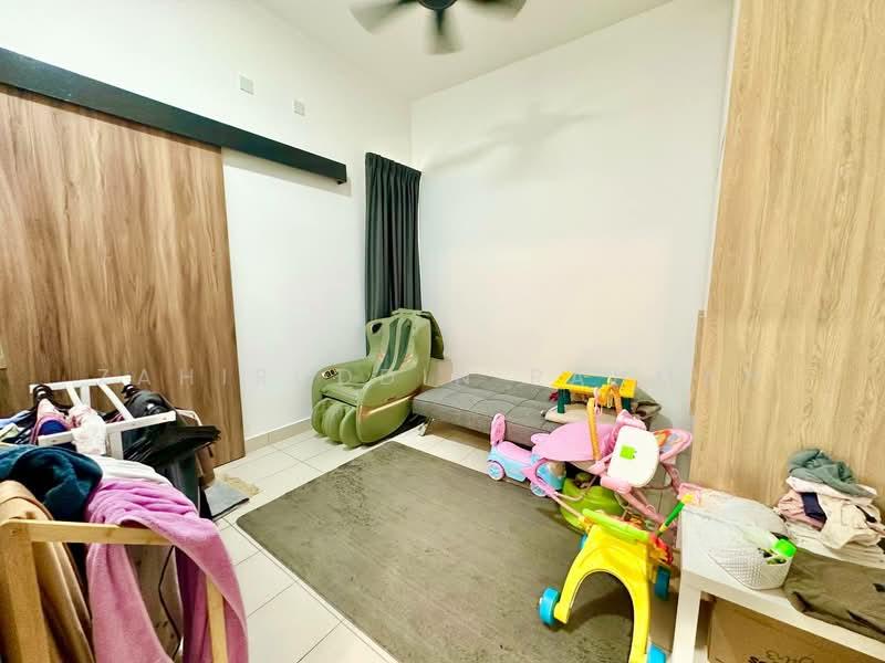 Bandar Bukit Raja : Lumira - 4
