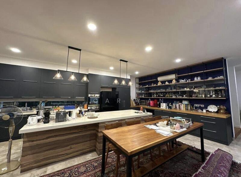 Noble Park Grand Pool Villas East Ledang - 3