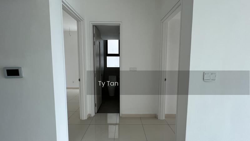 The M @ Medini Macrolink - 4