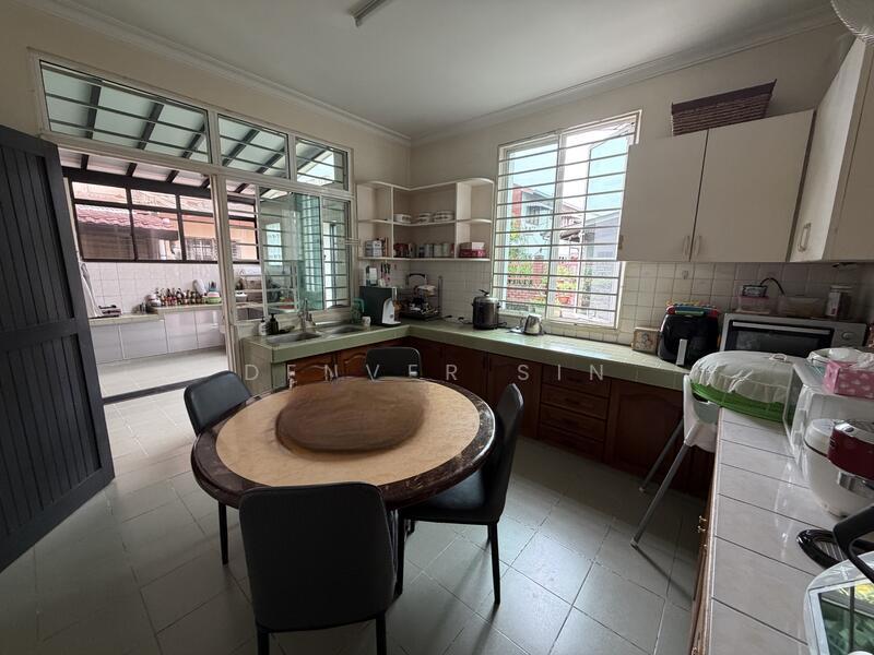 Taman Overseas Union (Taman Oug) - 3