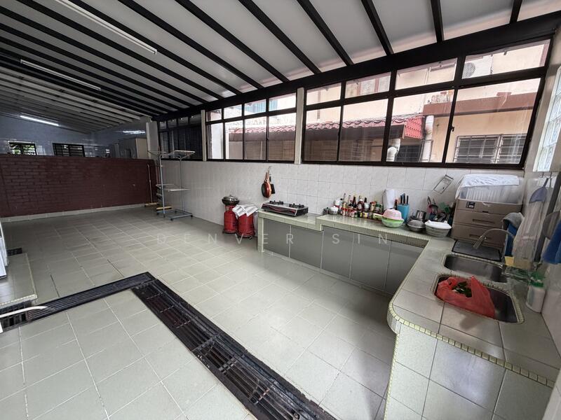 Taman Overseas Union (Taman Oug) - 2