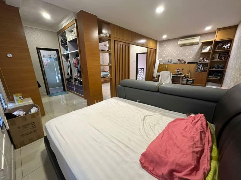 Impian Emas Double Storey Semi D Gated Guarded - 5