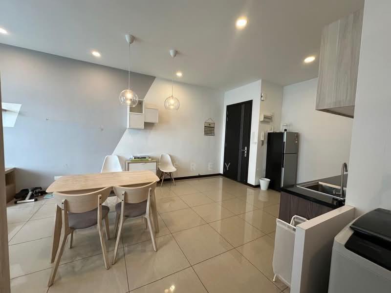 Molek Regency - 4