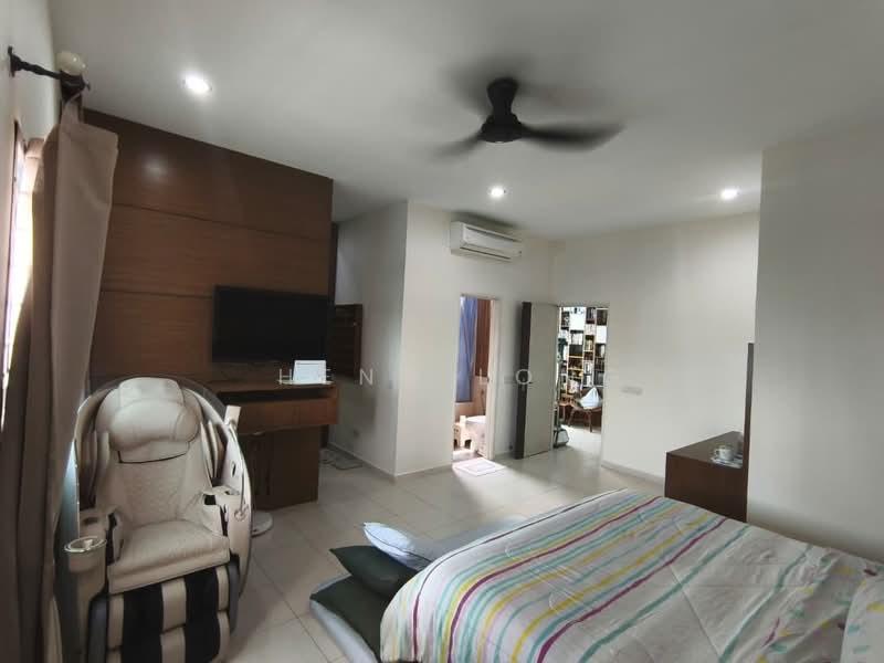 Bukit Indah Avenue 8 - 3