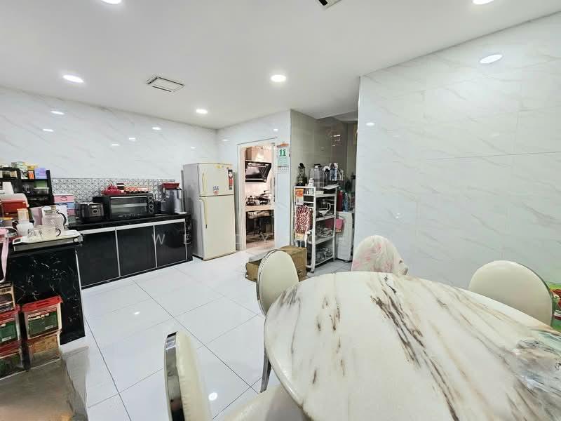 TAMAN PUCHONG UTAMA - 1