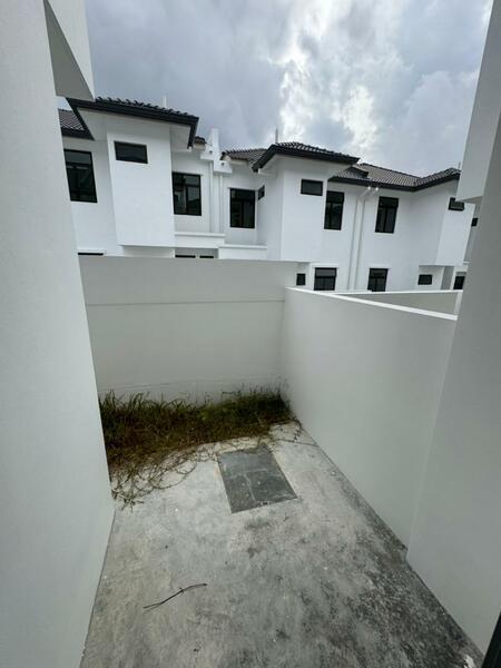 Taman Austin Duta - 5