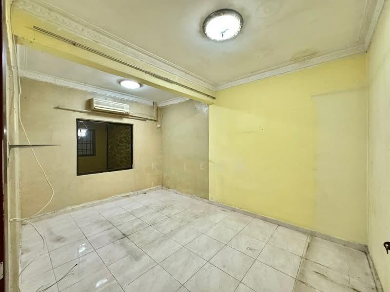 Single storey for sale at bandar baru uda - 2