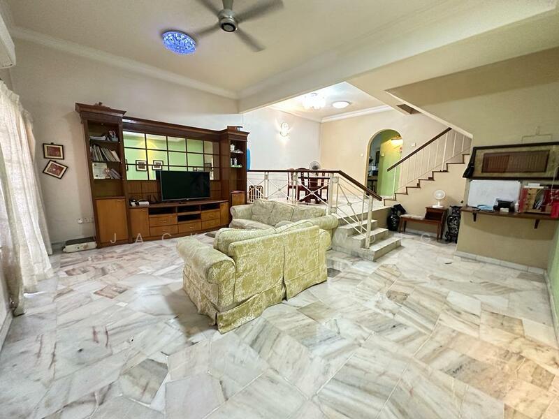 Bandar Sungai Long - 1