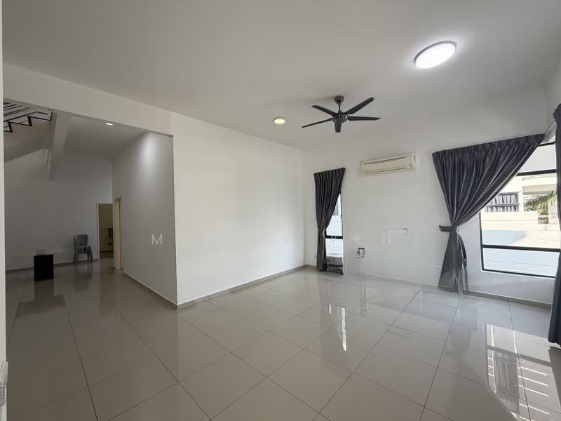 Garden Villas, Bukit Indah - 1