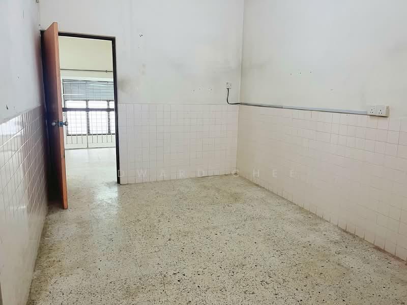 2 Storey Terrace (Split Up) @ Cangkat Delima Greenlane - 3