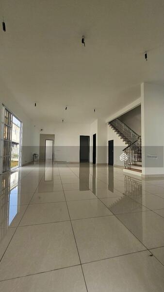 Semi-D house at Semenyih - 2